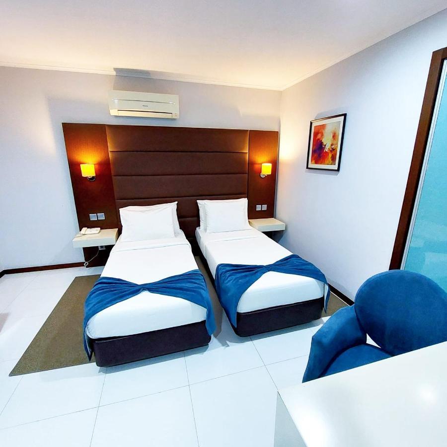 Hotel Embaixador Beira Exterior photo